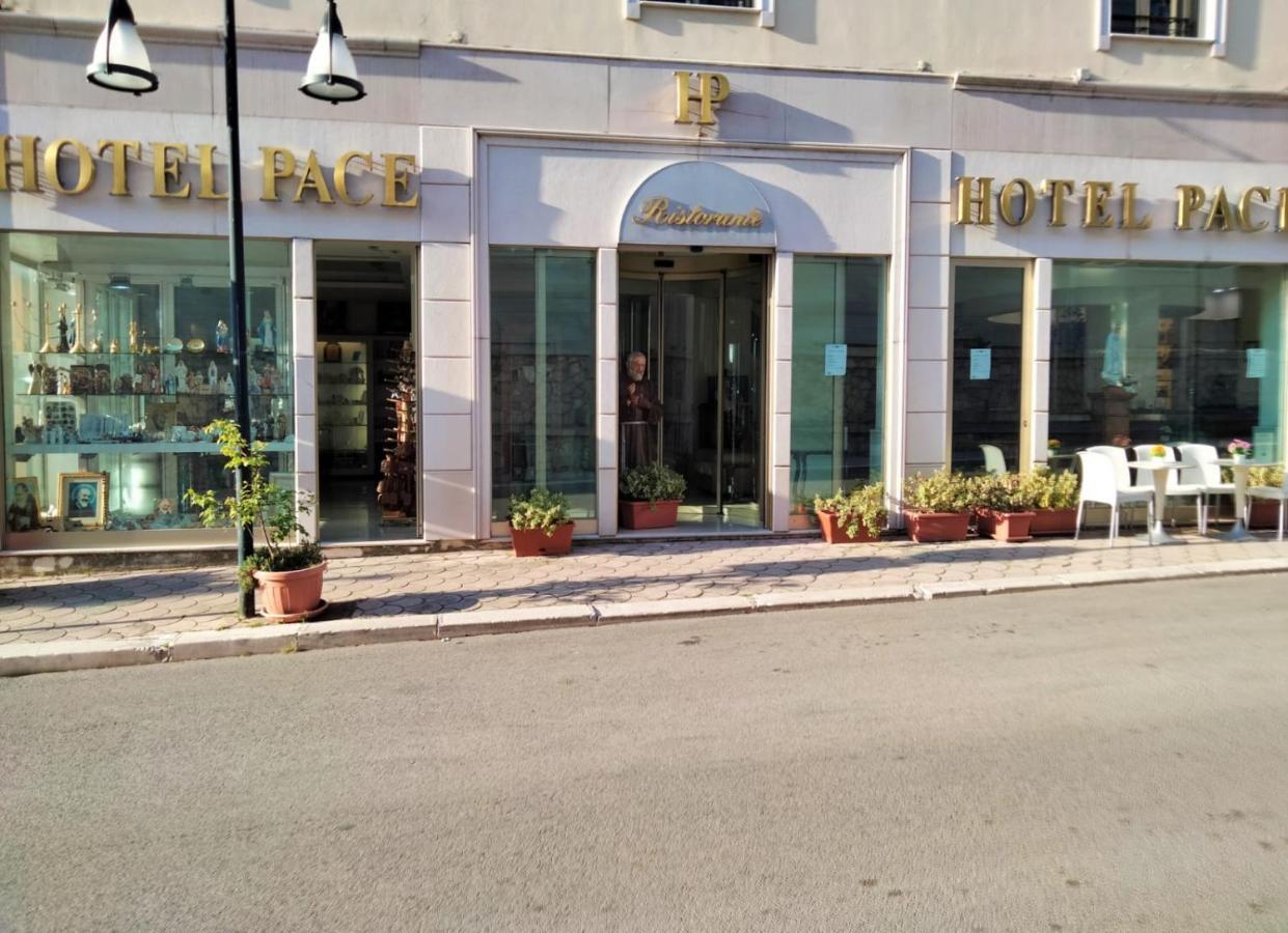 Hotel Pace San Giovanni Rotondo Bagian luar foto